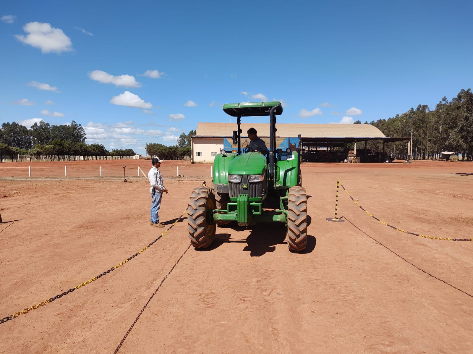 Senar Piauí capacita trabalhadores rurais em operação e manutenção de tratores agrícolas